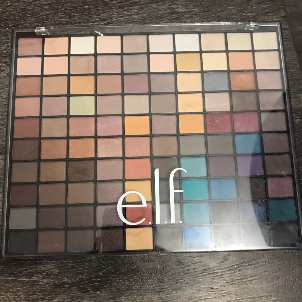 Eyeshadow palette